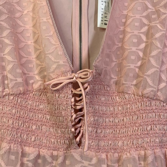 ALICE + OLIVIA English‎ Rose Jacquard Tiered Silk Midi Dress - NWT - Picture 4 of 13